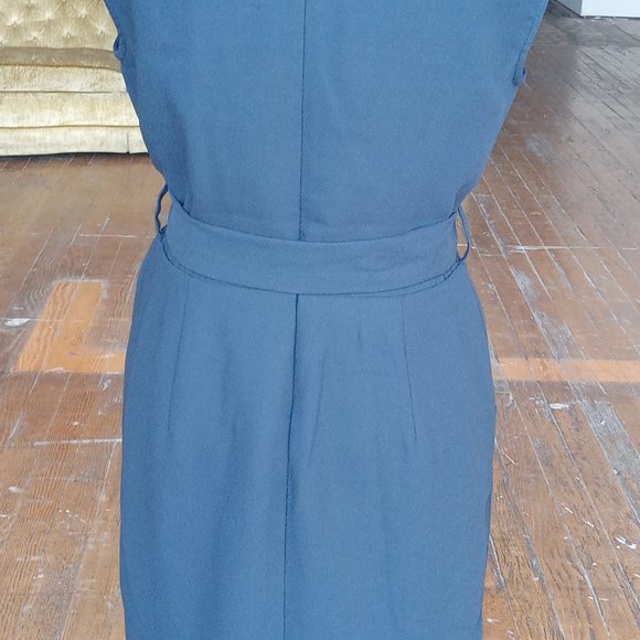 Elegant Navy Sleeveless Wrap Dress - Picture 2 of 12